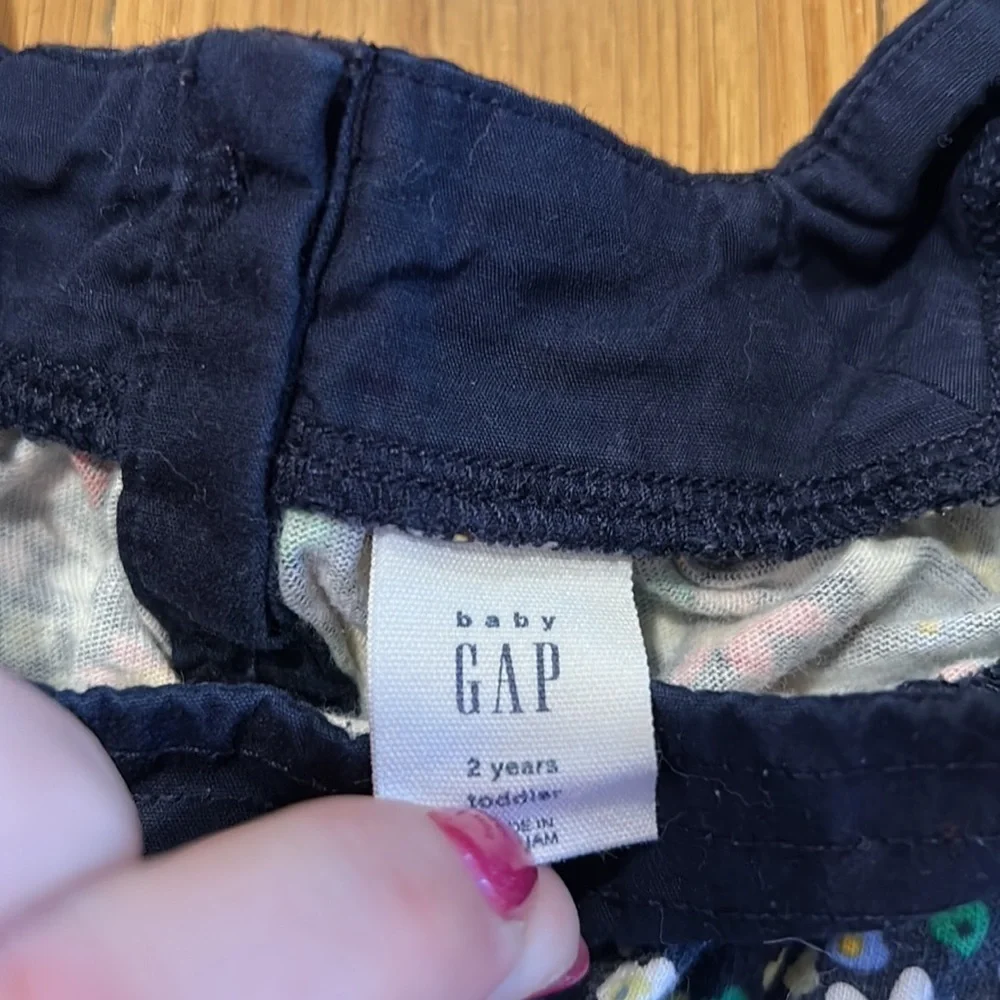Baby gap 2 years girl floral top good condition